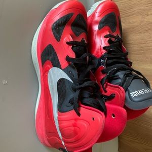 Men’s Nike Hyperfuse Basketball Shoes (sz: 12)